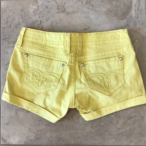 Rock Revival yellow Olivia Shorts Size 25